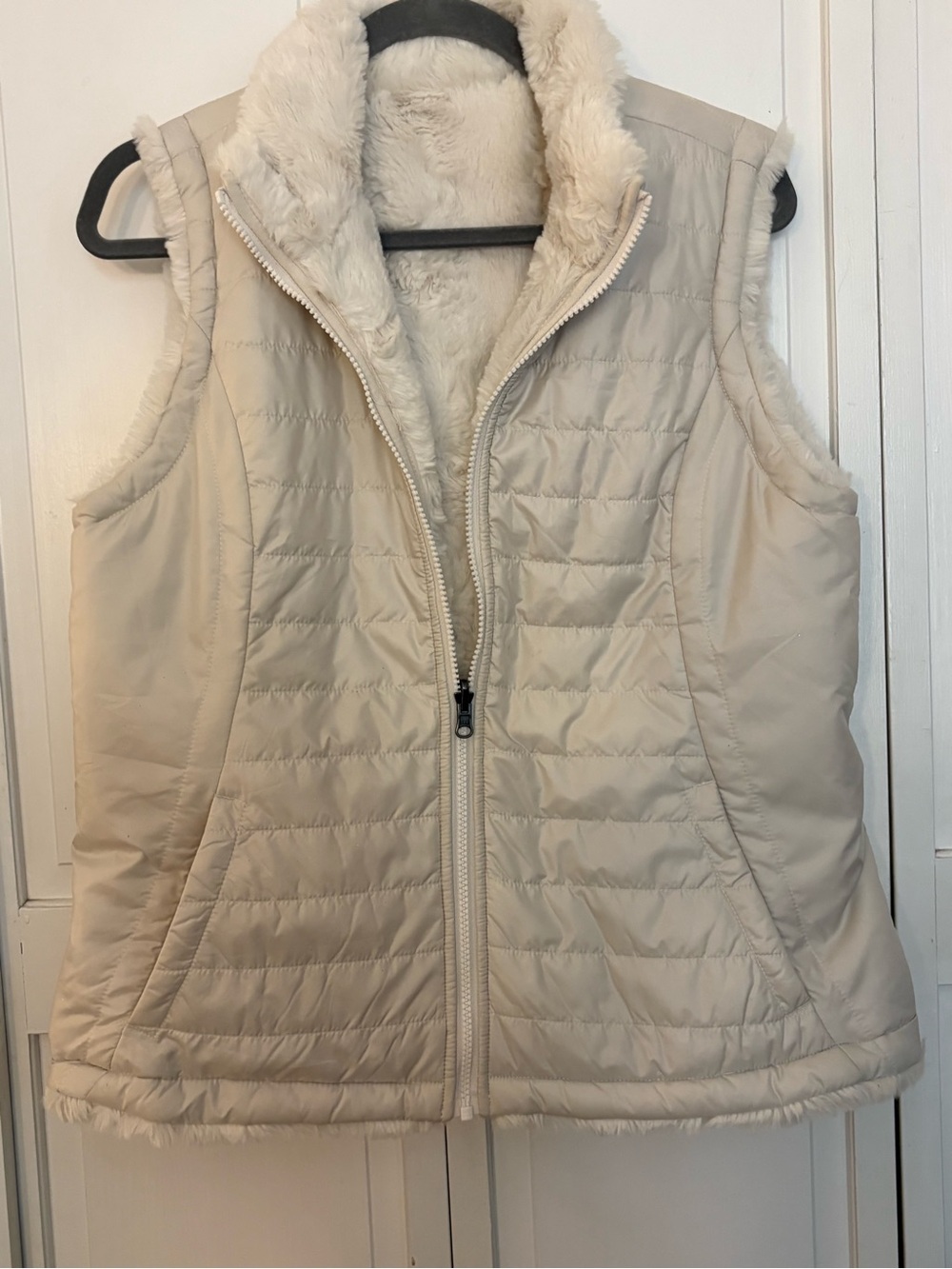 Cream Quilted Faux-Fur Lined Women's Vest